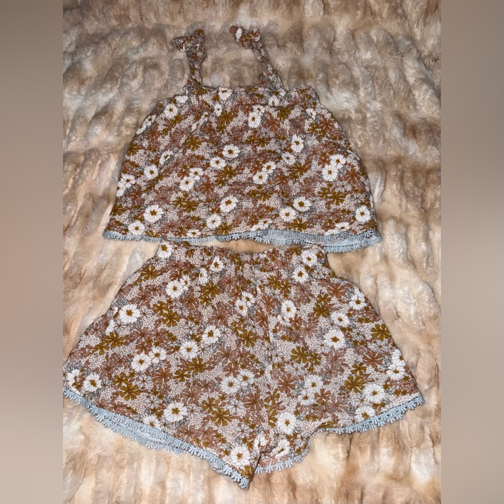 T.J.Maxx Brown and White Floral Girls Two-Piece Shorts Set